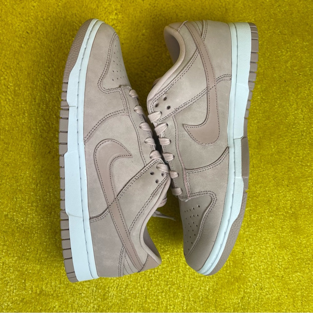 Nike Dunk Low PRM Pink Oxford (Women's) DV7415600 Size: US 9 women’s mens 7.5